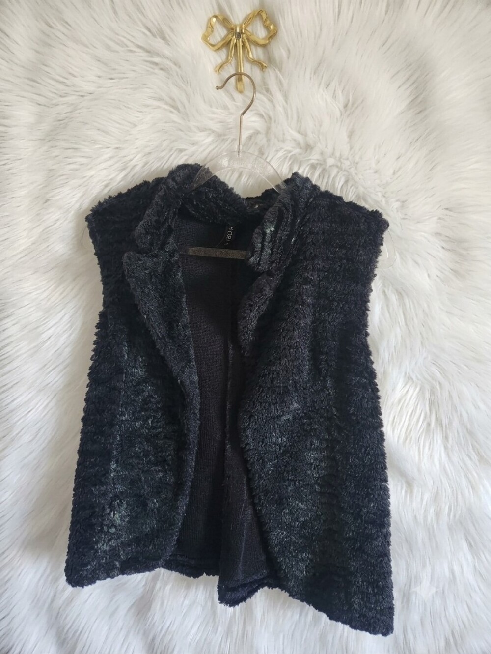 Colori Metallic Black Faux Fur Vest